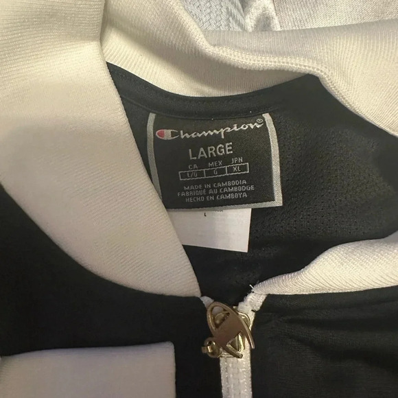 Brand new Champion jacket large - Picture 3 of 3